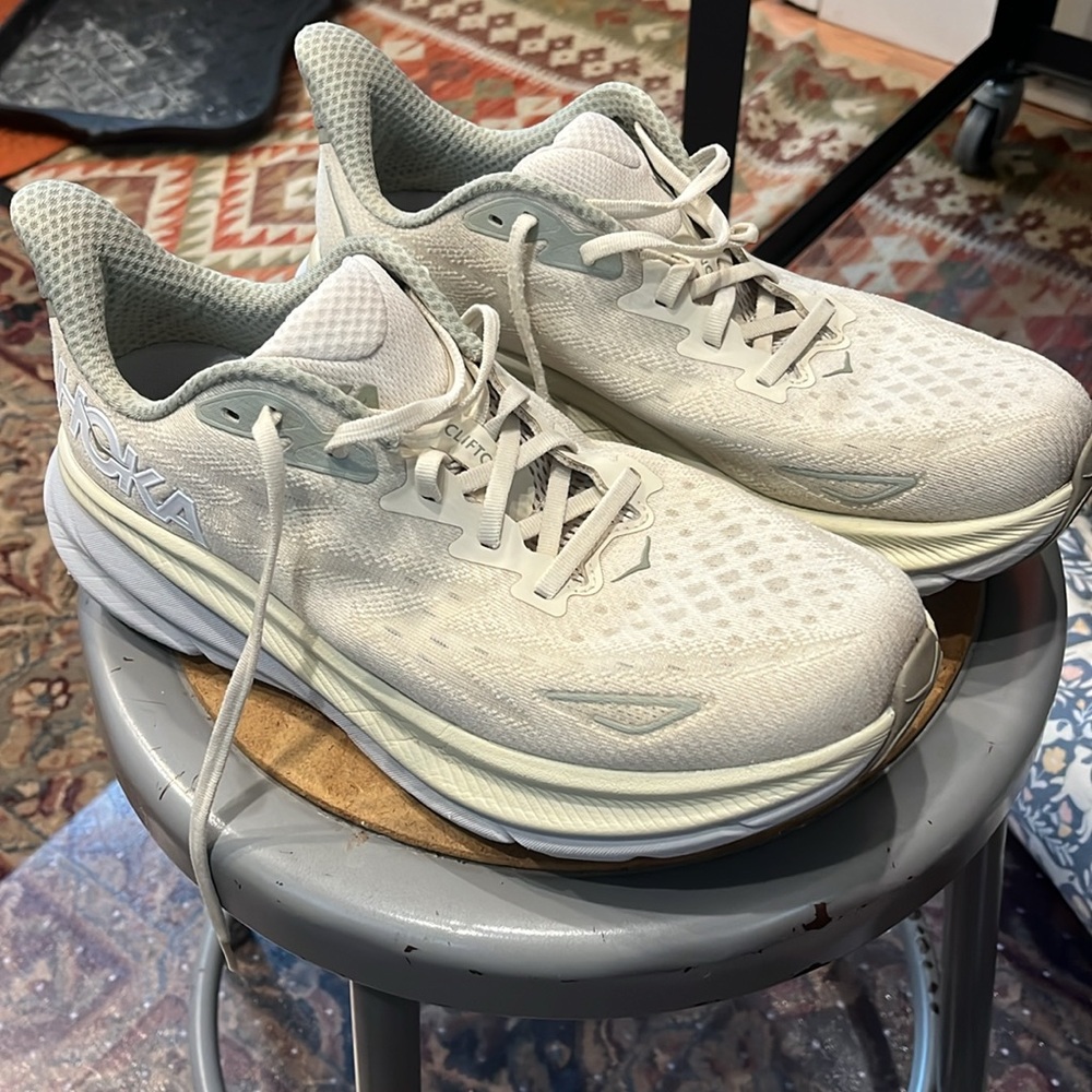 Hoka Clifton 9 - used - men’s 10.5 - 279 miles run on them